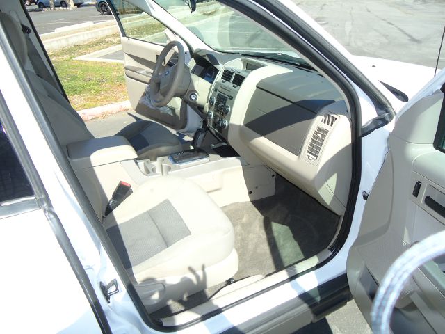 2008 Ford Escape 2dr Roadster Limited