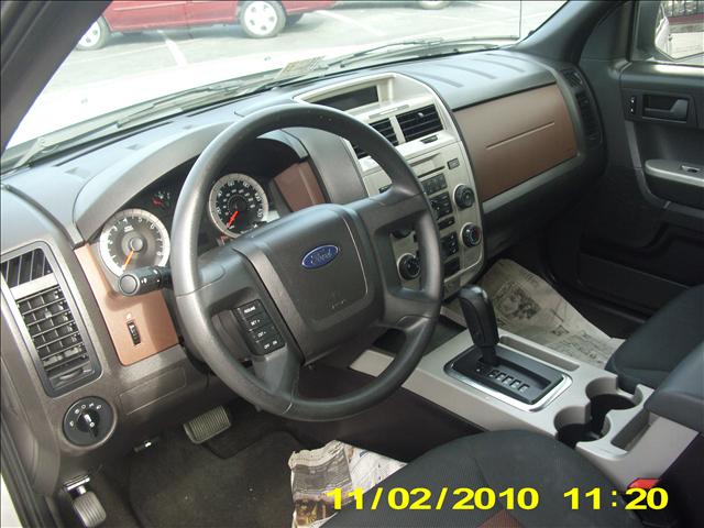 2008 Ford Escape ESi