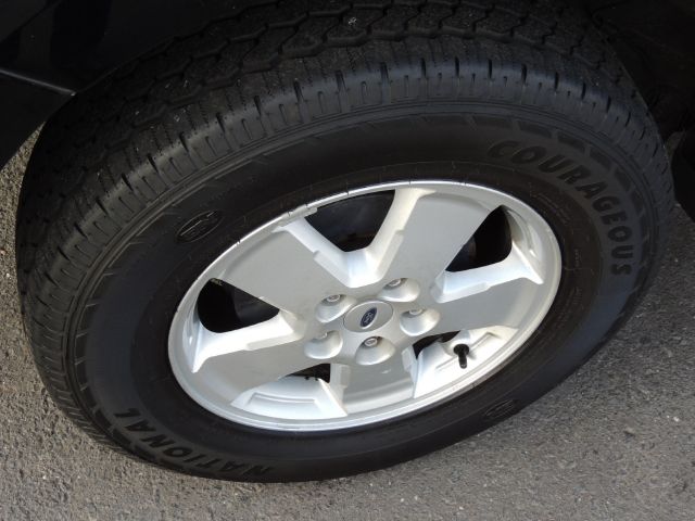 2008 Ford Escape LX Auto V6