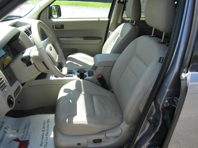 2008 Ford Escape 2dr Roadster Limited