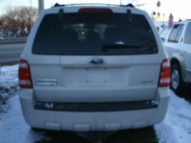 2008 Ford Escape ESi