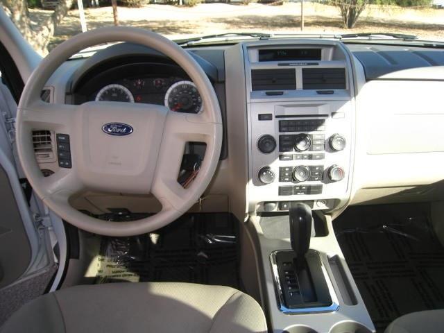 2008 Ford Escape ESi