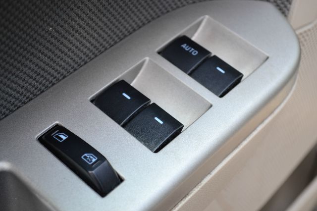 2009 Ford Escape LX Auto V6