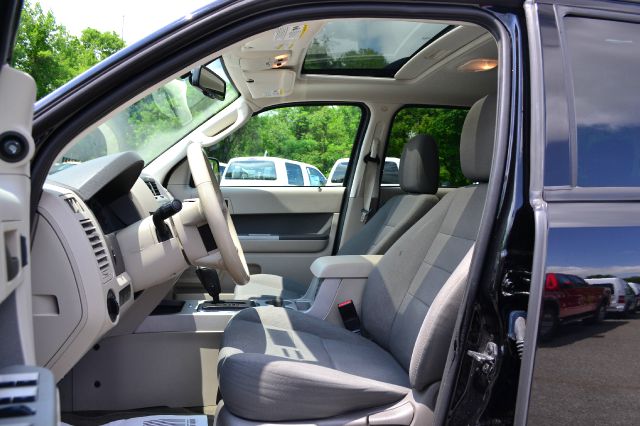2009 Ford Escape LX Auto V6