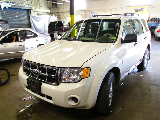 2009 Ford Escape Dsl Xtnded Cab Long Bed XLT