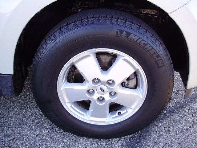 2009 Ford Escape XLT 4X4 5dr