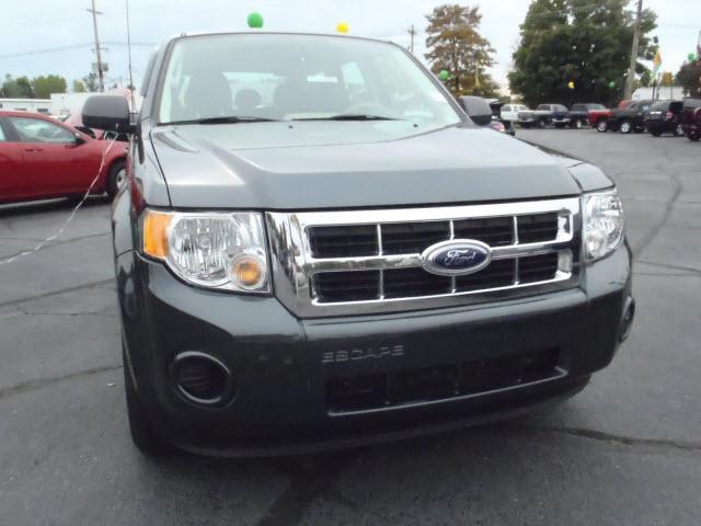 2009 Ford Escape XLS