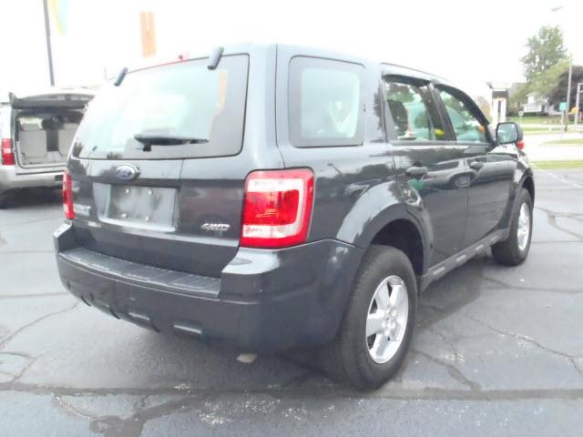 2009 Ford Escape XLS