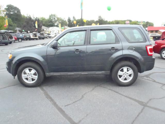 2009 Ford Escape XLS