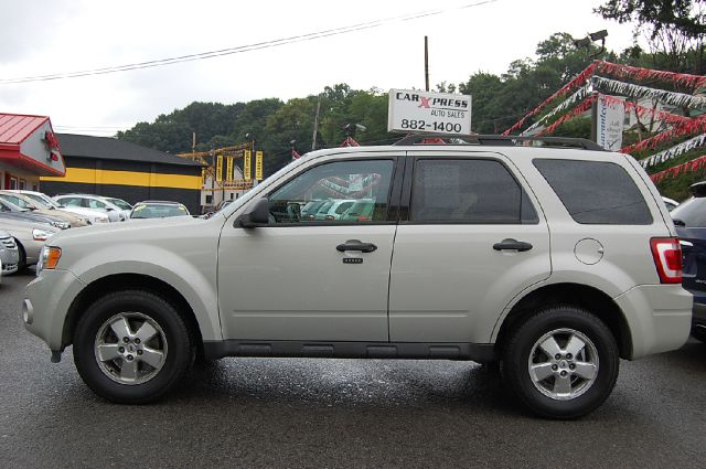 2009 Ford Escape 2dr Roadster Limited