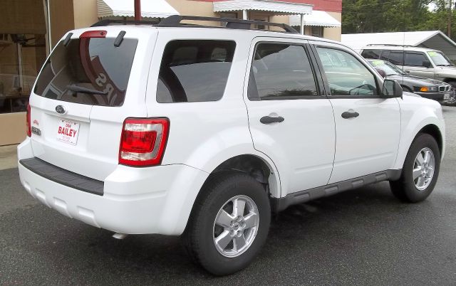2009 Ford Escape 31 FOOT