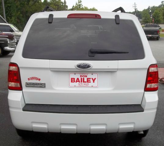 2009 Ford Escape 31 FOOT