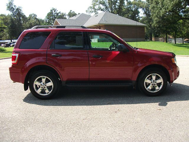 2010 Ford Escape 31 FOOT