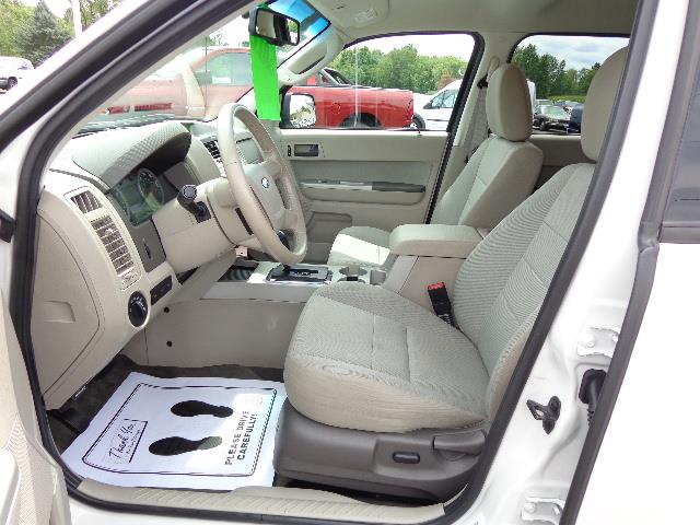 2010 Ford Escape ESi