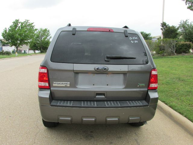 2010 Ford Escape 31 FOOT