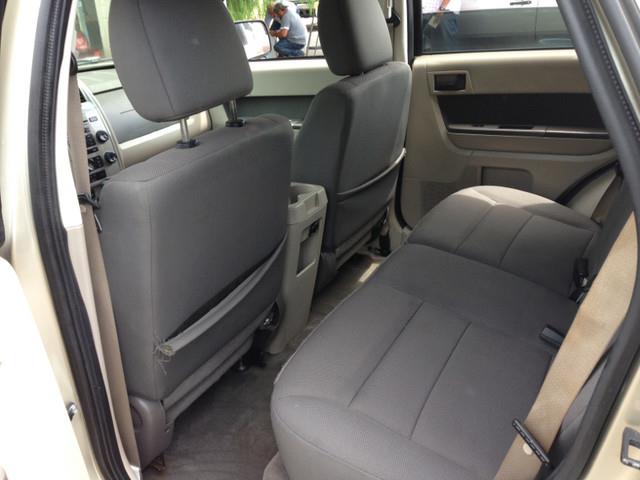 2010 Ford Escape ESi