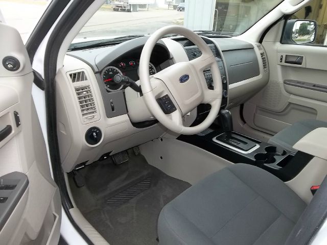 2010 Ford Escape 4DR 4WD BASE AT