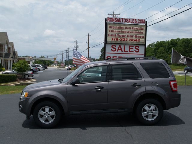 2010 Ford Escape 31 FOOT