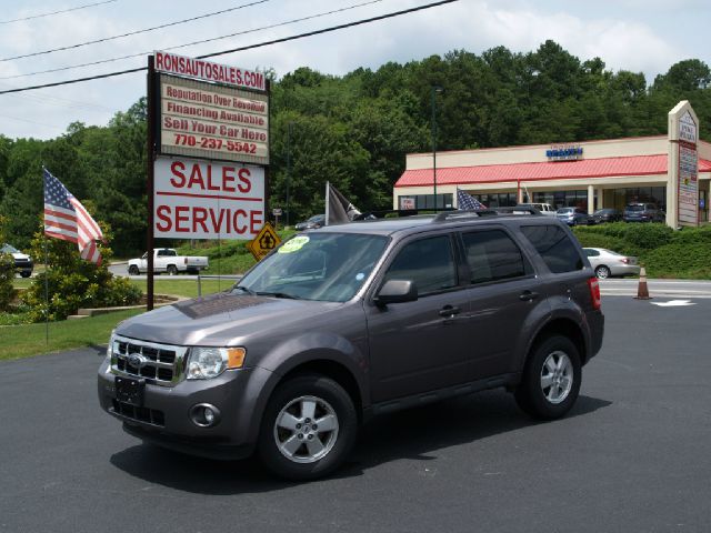 2010 Ford Escape 31 FOOT