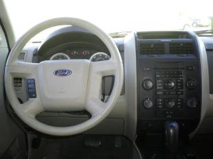 2010 Ford Escape XLS