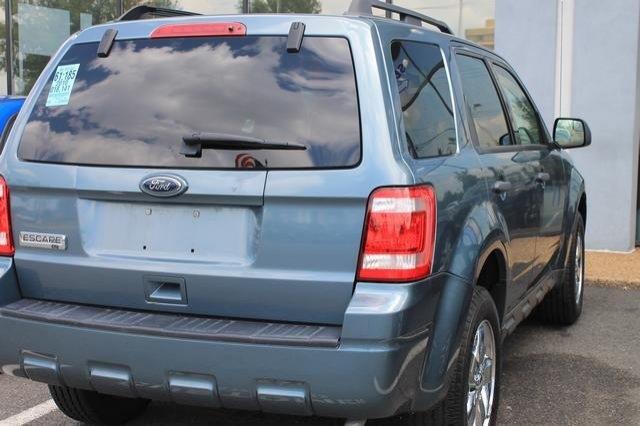 2010 Ford Escape ESi