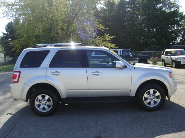 2011 Ford Escape Super