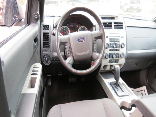 2011 Ford Escape ESi