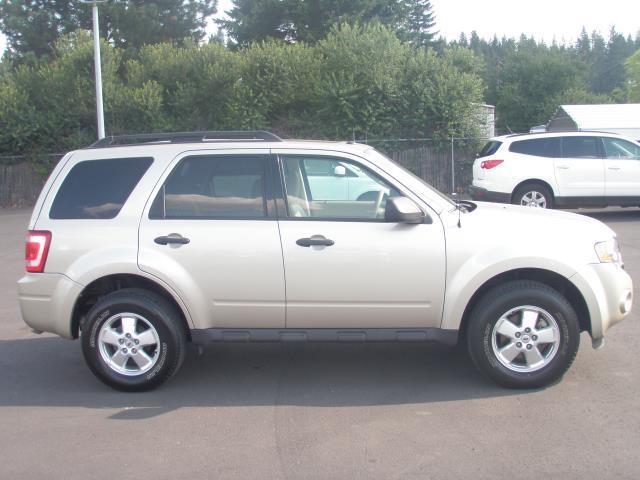 2011 Ford Escape ESi