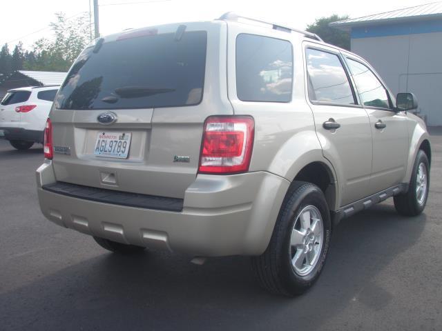 2011 Ford Escape ESi