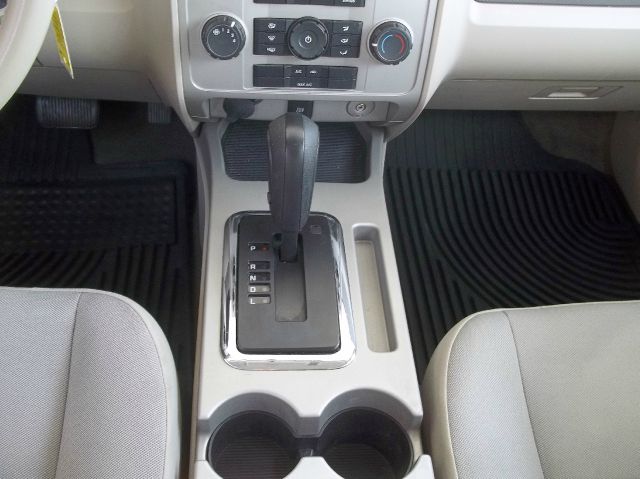 2011 Ford Escape ESi