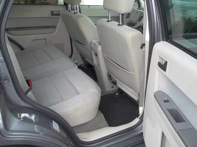 2011 Ford Escape ESi