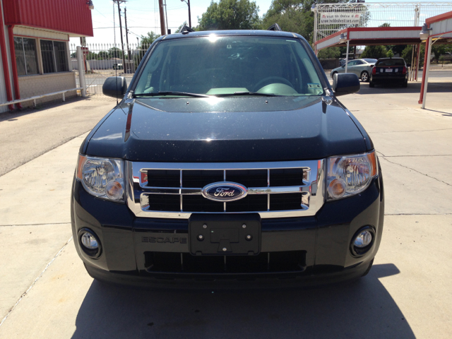 2011 Ford Escape 31 FOOT