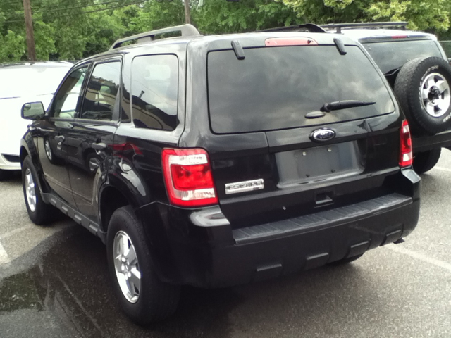 2011 Ford Escape 31 FOOT