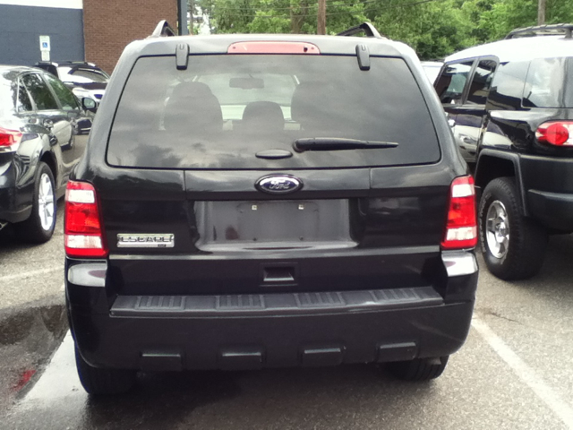 2011 Ford Escape 31 FOOT