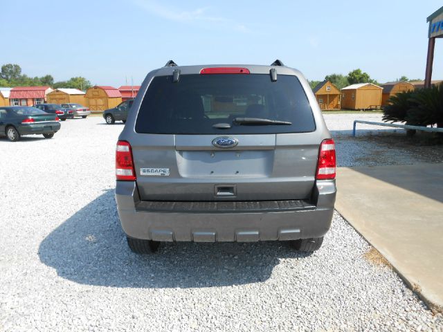 2011 Ford Escape 31 FOOT