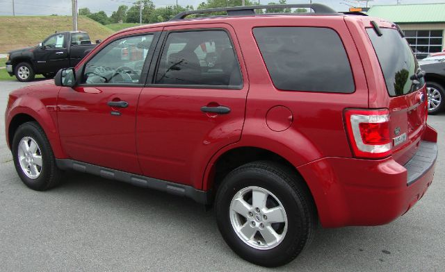 2011 Ford Escape 31 FOOT