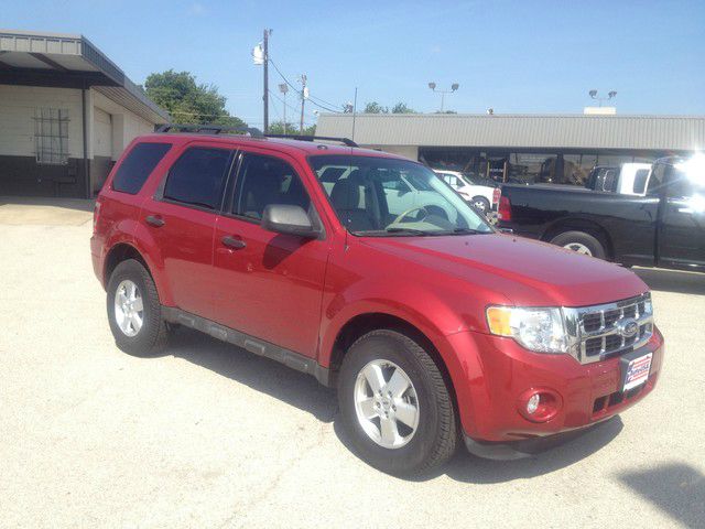 2011 Ford Escape 31 FOOT
