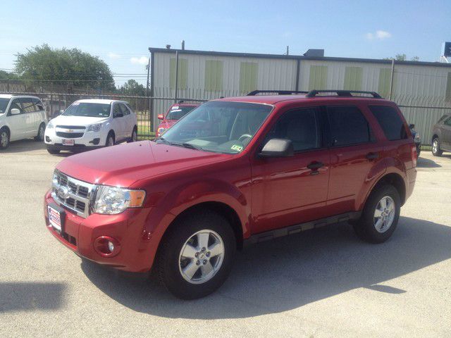 2011 Ford Escape 31 FOOT