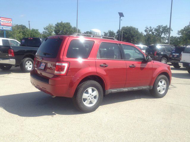 2011 Ford Escape 31 FOOT
