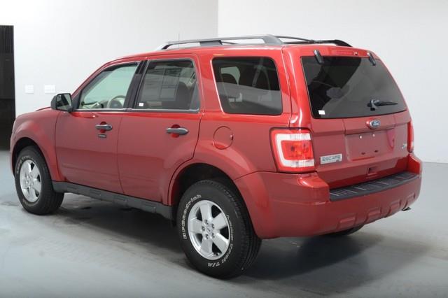 2011 Ford Escape ESi
