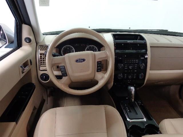2011 Ford Escape SLT 25