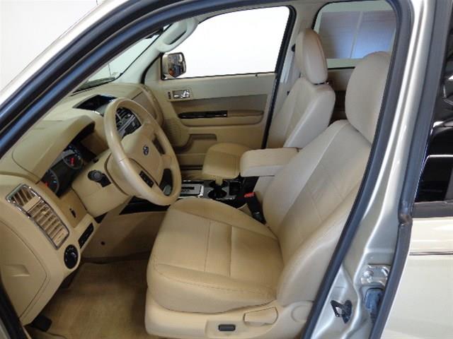 2011 Ford Escape SLT 25