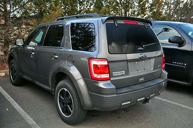 2011 Ford Escape ESi