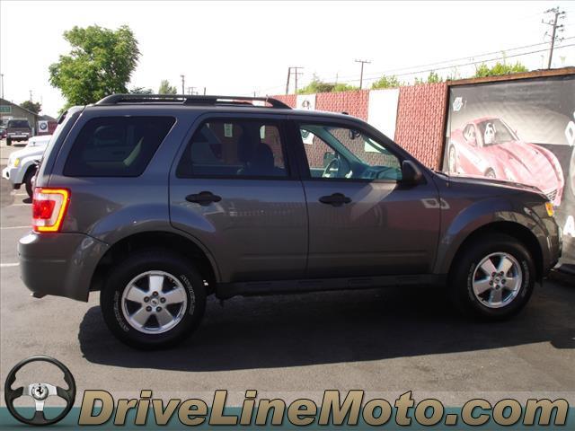2011 Ford Escape ESi