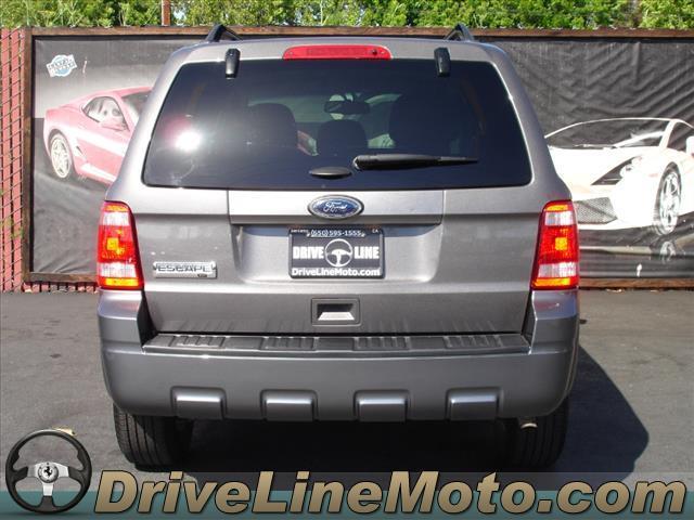 2011 Ford Escape ESi