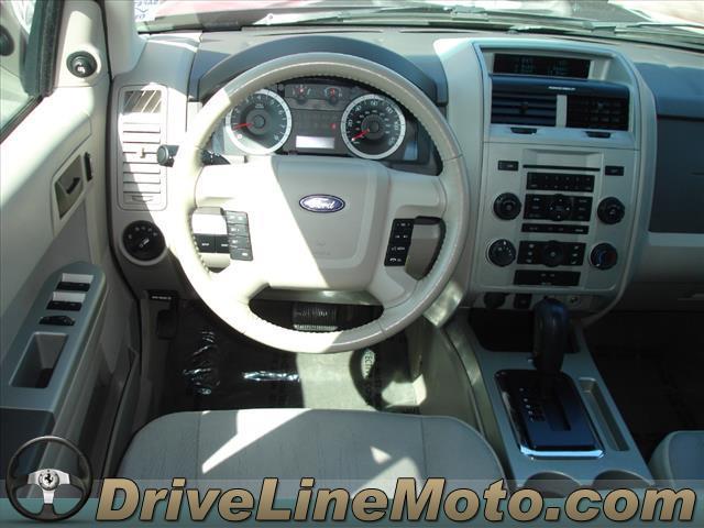 2011 Ford Escape ESi