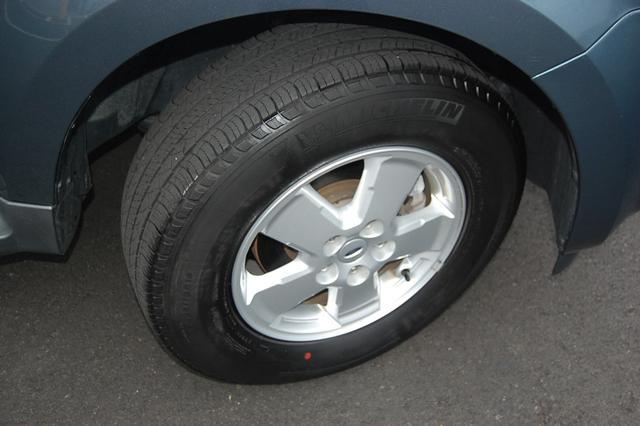 2011 Ford Escape ESi