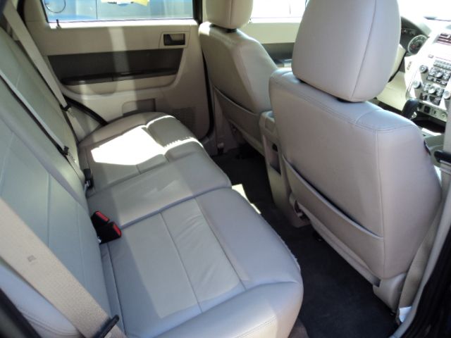 2011 Ford Escape 31 FOOT