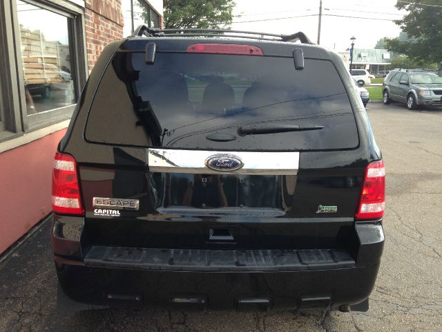 2011 Ford Escape Super