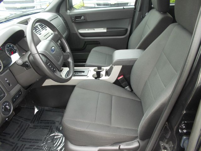 2011 Ford Escape ESi